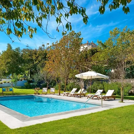 Villa Casa Bianca In The Heart Of The Town, Daily Housekeeping & Concierge *