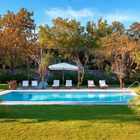 Villa Casa Bianca In The Heart Of The Town, Daily Housekeeping & Concierge Sant'Agata sui due Golfi