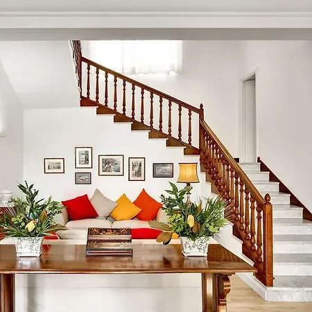 Casa Bianca In The Heart Of The Town, Daily Housekeeping & Concierge Villa