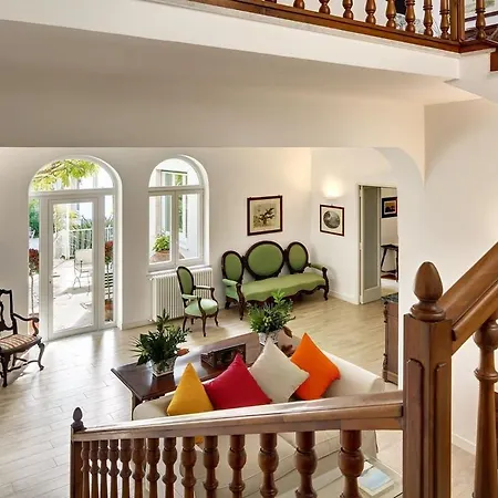 Villa Casa Bianca In The Heart Of The Town, Daily Housekeeping & Concierge