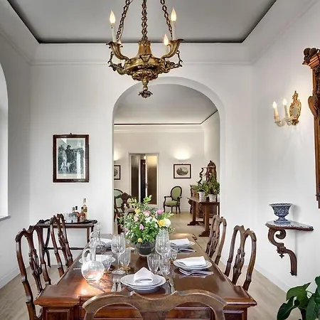 Villa Casa Bianca In The Heart Of The Town, Daily Housekeeping & Concierge *