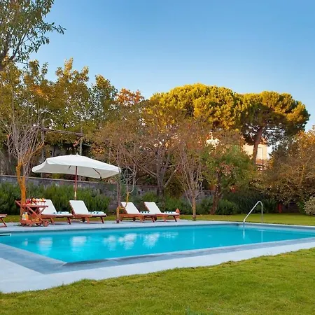 Villa Casa Bianca In The Heart Of The Town, Daily Housekeeping & Concierge Sant'Agata sui due Golfi